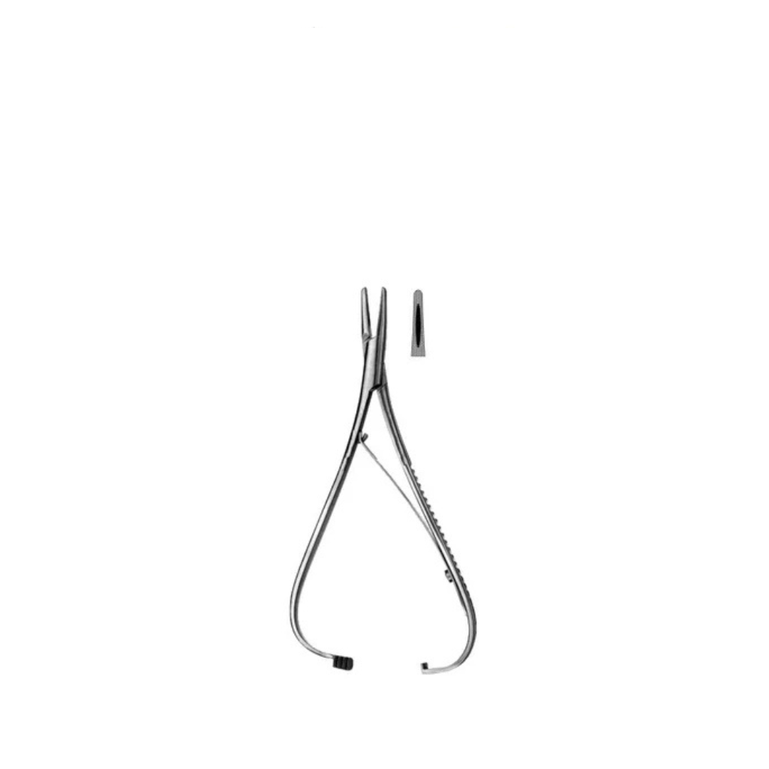 HG49-009 - Needle Holder, Mathieu, 14.0 cm / 5½"